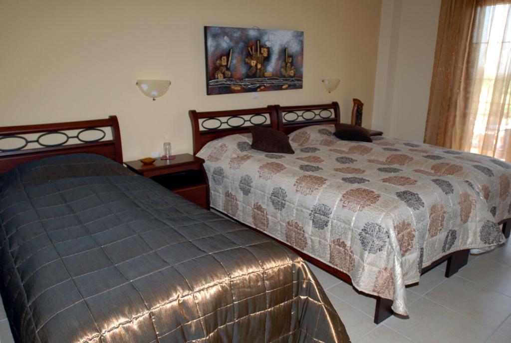 Lozitsi Hotel Veria  Værelse billede
